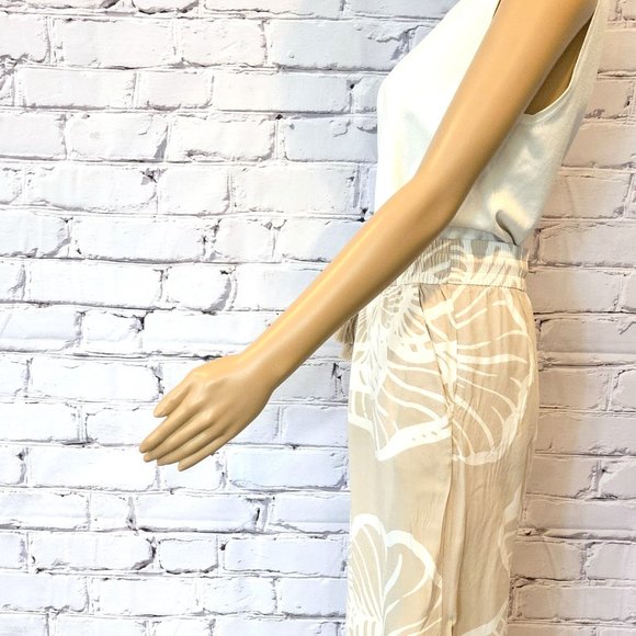 RW&Co., Cream/tan wide leg tropical print with front tie - Picture 9 of 12
